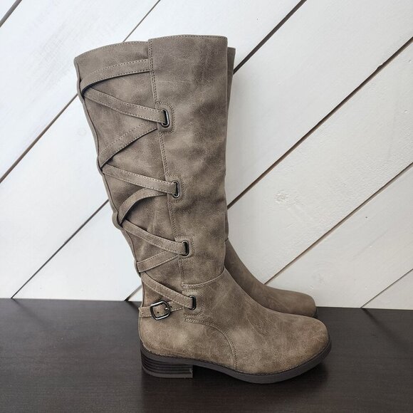 NEW Journee Collection Women's 7 Taupe Knee-High Faux Leather Boots 3CT - Picture 1 of 8